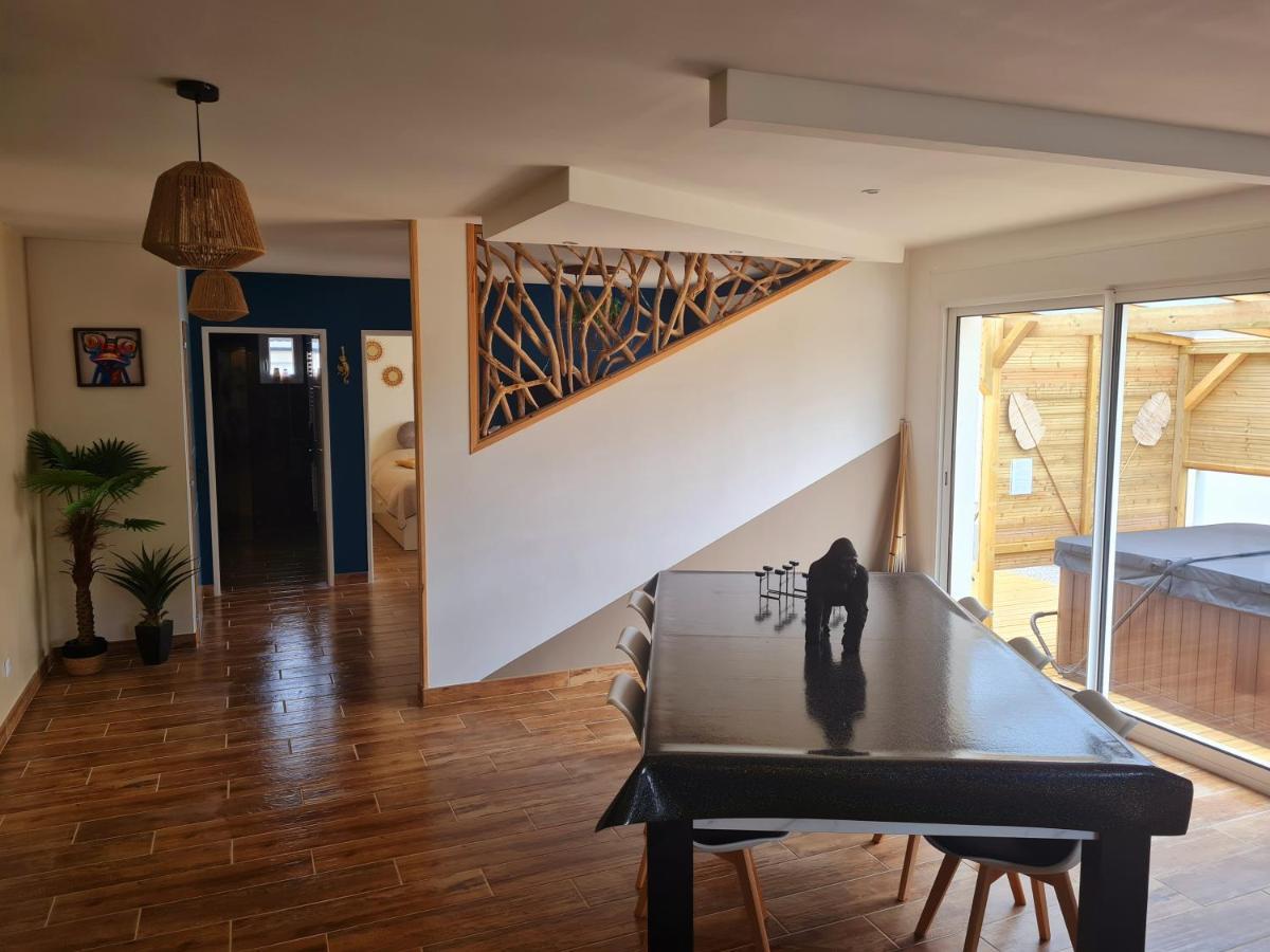 A Fleur De Spa : Maison Chaleureuse Avec Spa Privatif Et Billard. Coulogne Bagian luar foto