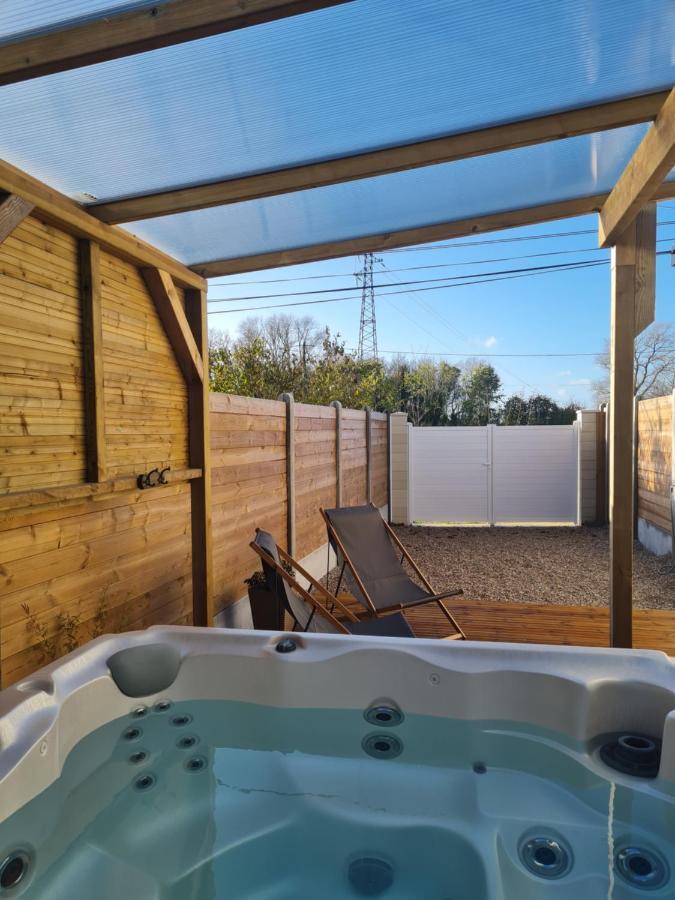 A Fleur De Spa : Maison Chaleureuse Avec Spa Privatif Et Billard. Coulogne Bagian luar foto
